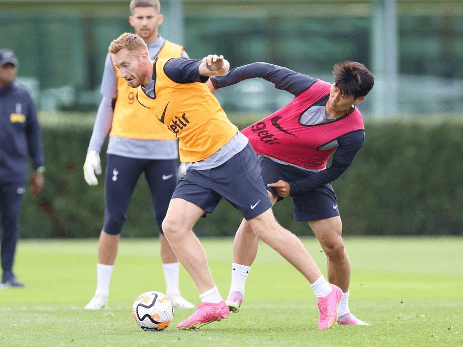 CBA总决赛：辽宁本钢主场胜浙江稠州金租拿下“冠军点”