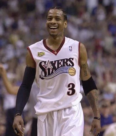 快问快答：C罗倒钩进球。