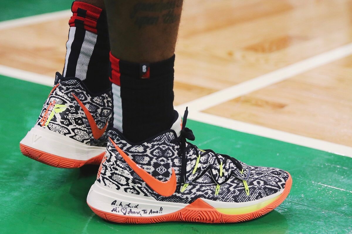 和妻子婚变 原因或曝光 女儿获游泳大奖 妻子庆祝 谁注意杜锋反应