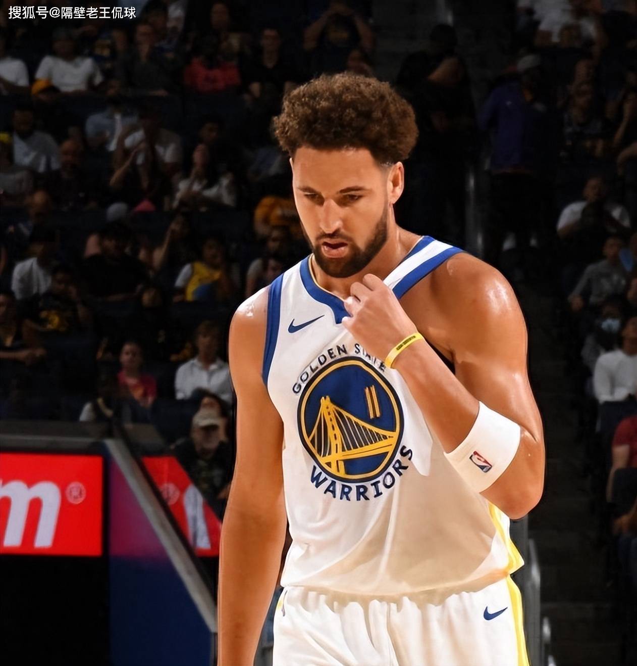 法国客场3-1逆转阿塞拜疆，马特塔、阿克利乌什破门，古斯托两助攻